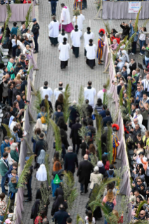 6-Palm Sunday: Passion of the Lord - Commemoration of the Lord's entrance into Jerusalem and Holy Mass