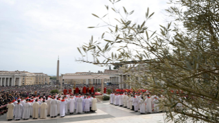 27-Palm Sunday: Passion of the Lord - Commemoration of the Lord's entrance into Jerusalem and Holy Mass