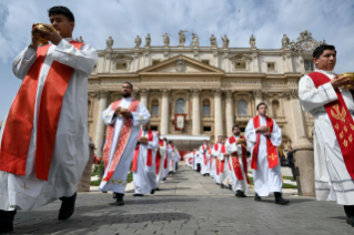 29-Palm Sunday: Passion of the Lord - Commemoration of the Lord's entrance into Jerusalem and Holy Mass