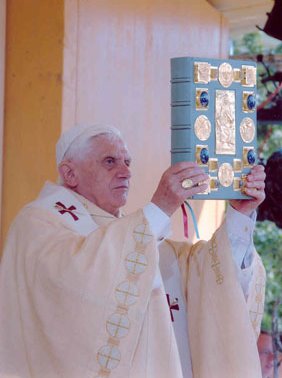 Benedikt XVI.